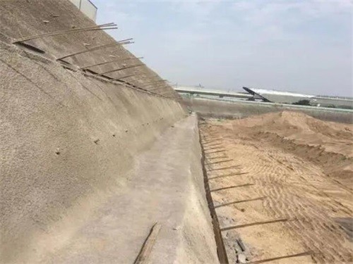 大东河道边坡加固